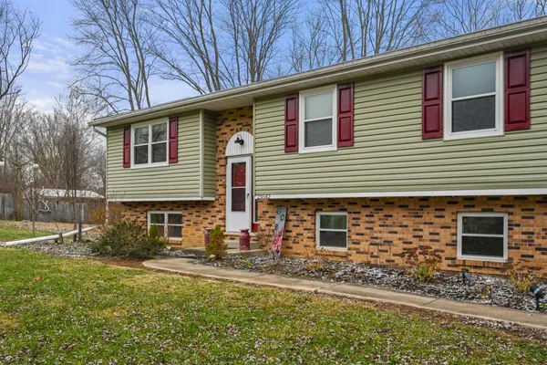 $270,000 | 23542 Mapleridge Drive, Lawrenceburg, IN 47025