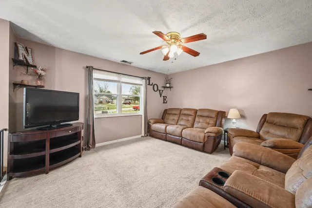 $288,000 | 23542 Mapleridge Drive, Lawrenceburg, IN 47025