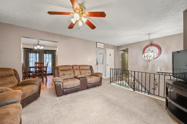 $270,000 | 23542 Mapleridge Drive, Lawrenceburg, IN 47025