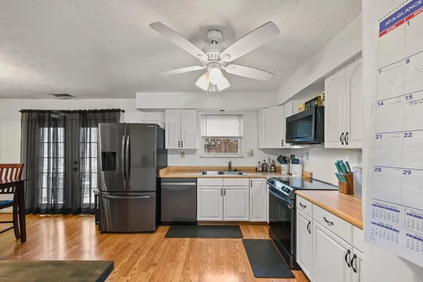 $270,000 | 23542 Mapleridge Drive, Lawrenceburg, IN 47025