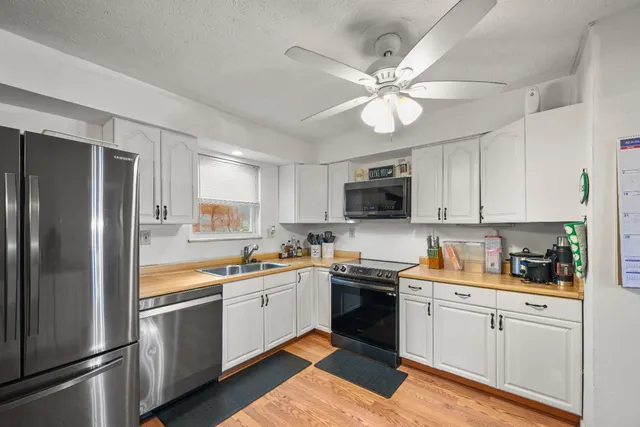 $288,000 | 23542 Mapleridge Drive, Lawrenceburg, IN 47025