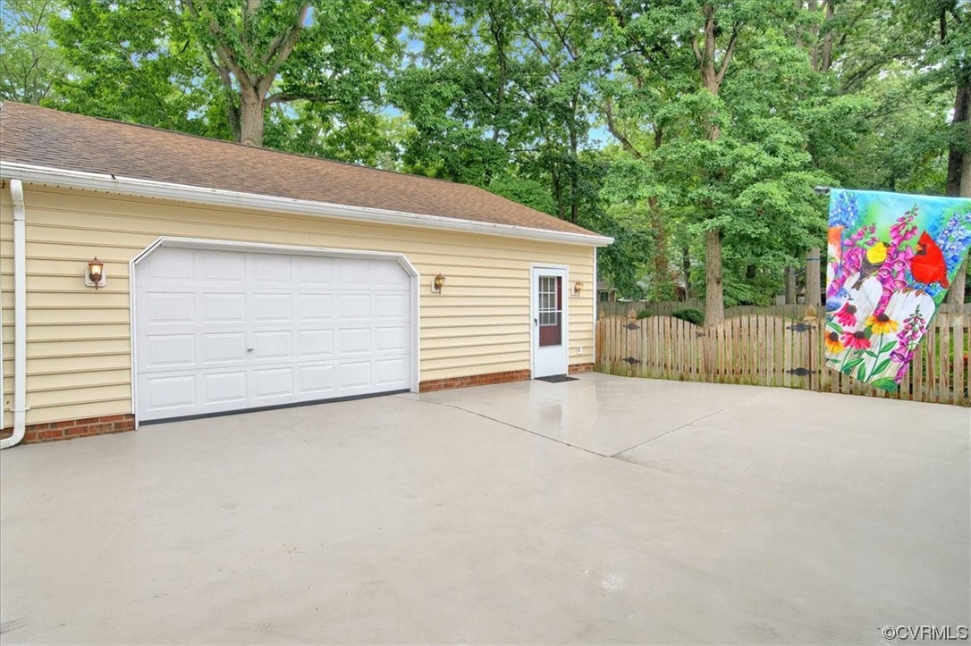 900 Ryder Road Richmond, VA 23235 - Photo 42 of 47 an outdoor view with patio