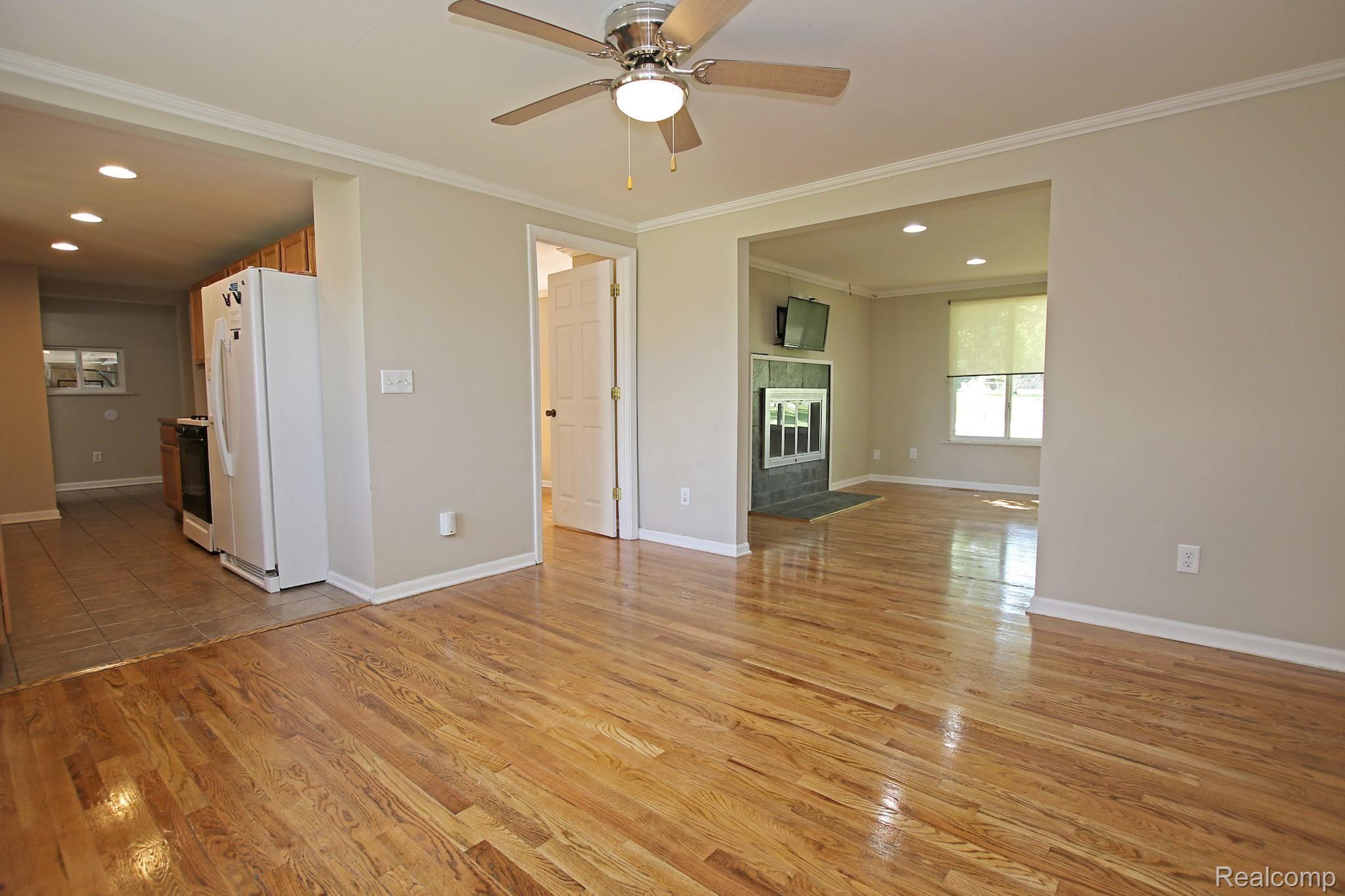 4327 South State Road Davison, MI 48423 - Photo 14 of 68 Dining Room