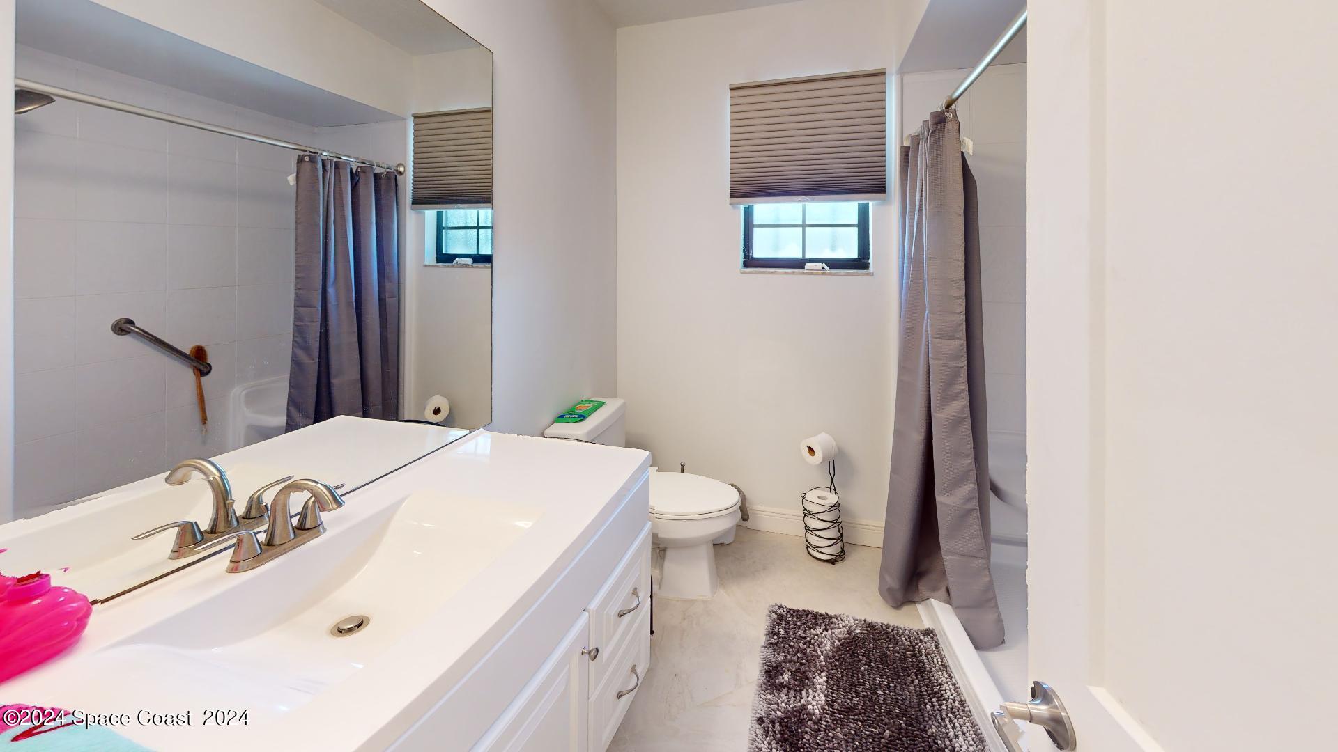 3020 Harlock Road Melbourne, FL 32934 - Photo 43 of 57 Guest bath