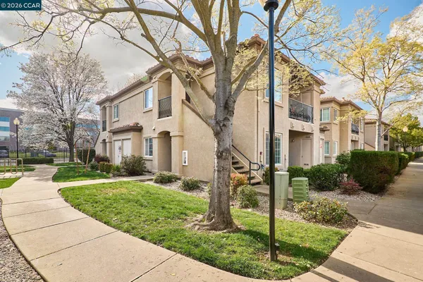$309,950 | 4200 East Commerce Way, Unit 312, Sacramento, CA 95834