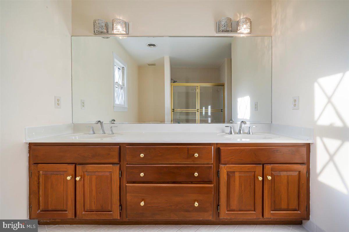 104 Farmgate Lane Silver Spring, MD 20905 - Photo 28 of 78 Gallery Image 28
