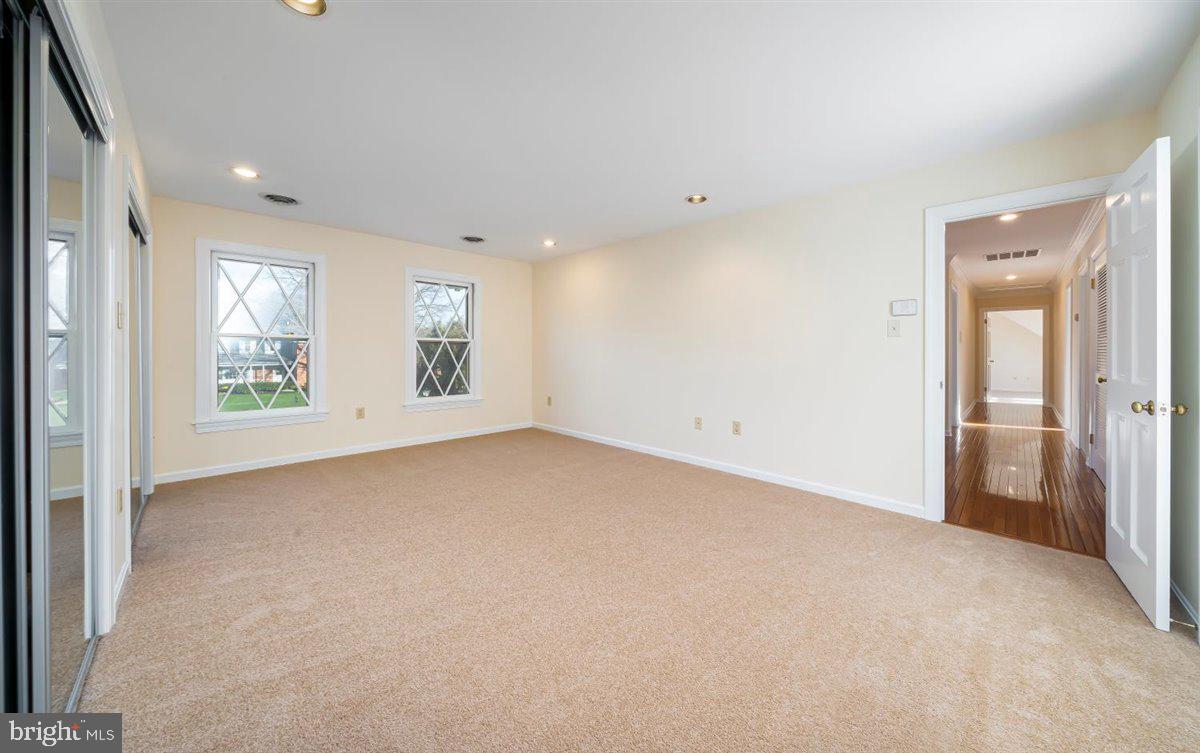 104 Farmgate Lane Silver Spring, MD 20905 - Photo 49 of 78 Gallery Image 49