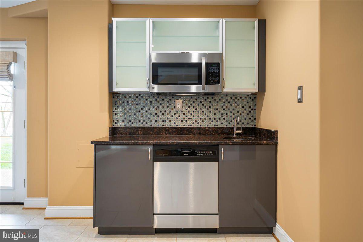 104 Farmgate Lane Silver Spring, MD 20905 - Photo 61 of 78 Serving Center in Basement