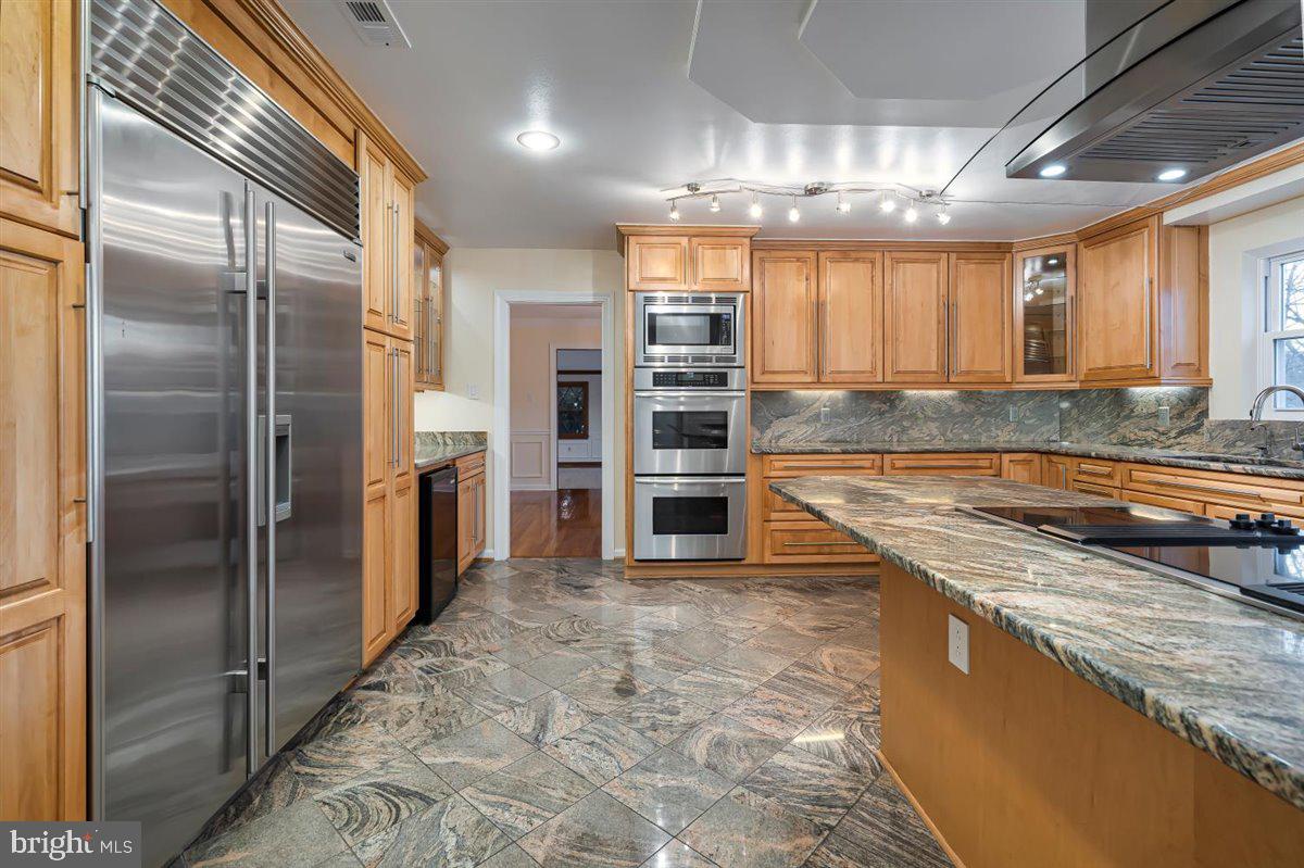 104 Farmgate Lane Silver Spring, MD 20905 - Photo 68 of 78 Kitchen