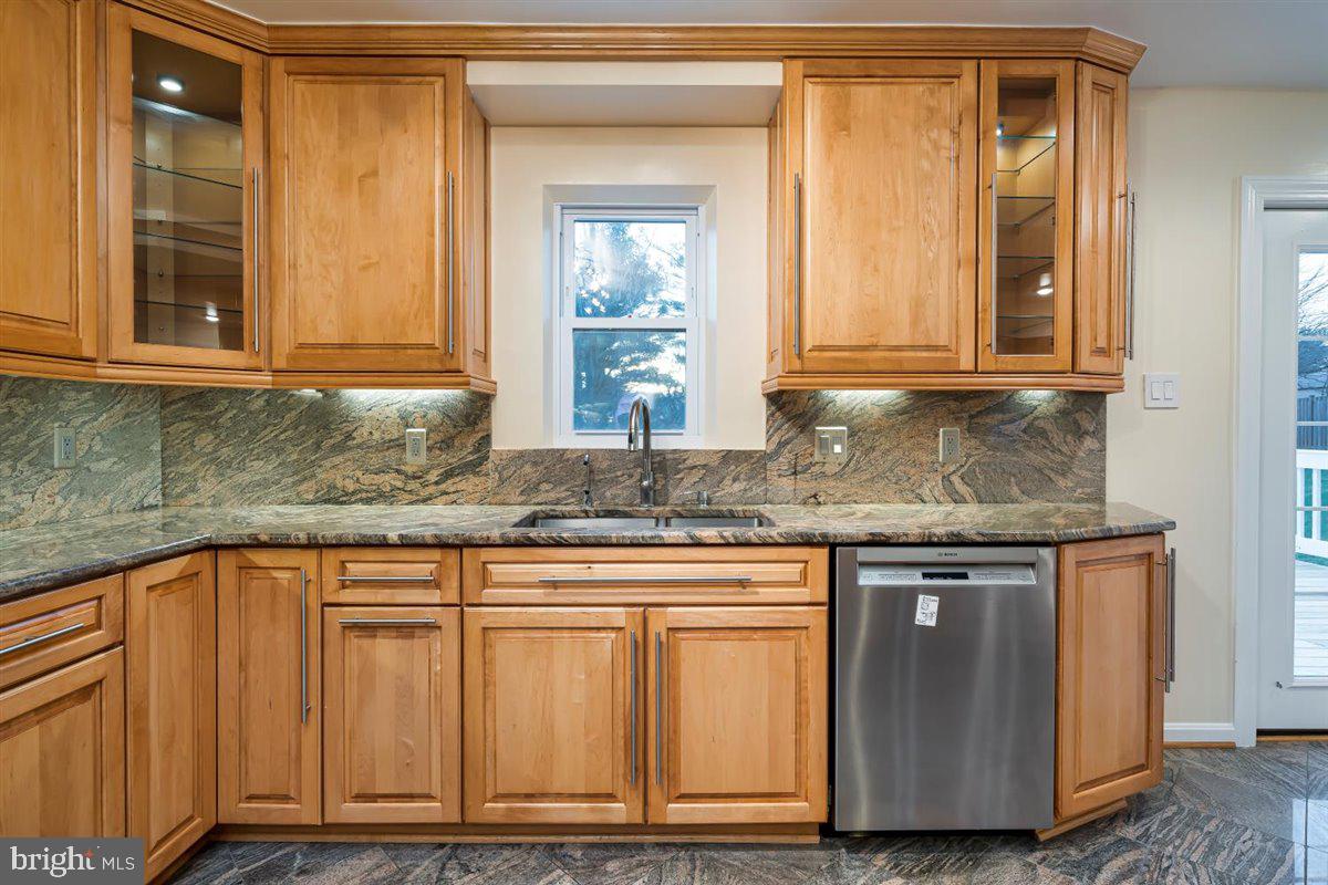 104 Farmgate Lane Silver Spring, MD 20905 - Photo 72 of 78 Gallery Image 72
