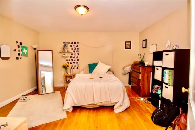 $3,100 | 38 Dean Road, Unit 1, Brookline, MA 02445
