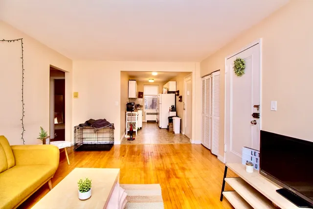 $3,100 | 38 Dean Road, Unit 1, Brookline, MA 02445