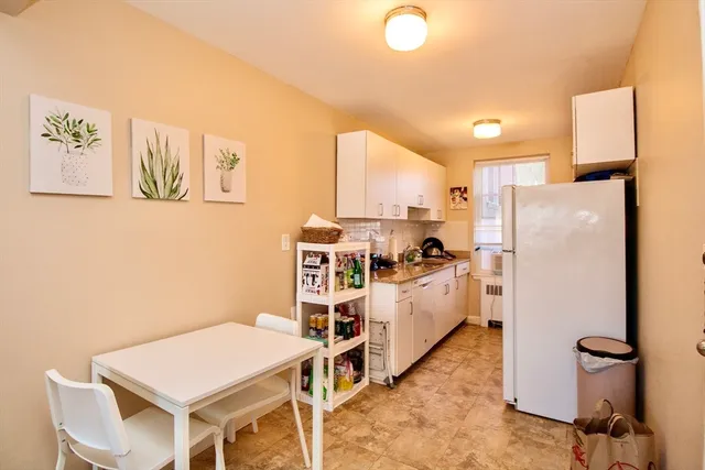 $3,100 | 38 Dean Road, Unit 1, Brookline, MA 02445