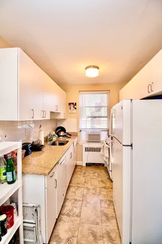 $3,100 | 38 Dean Road, Unit 1, Brookline, MA 02445