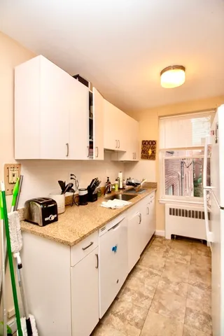 $3,100 | 38 Dean Road, Unit 1, Brookline, MA 02445