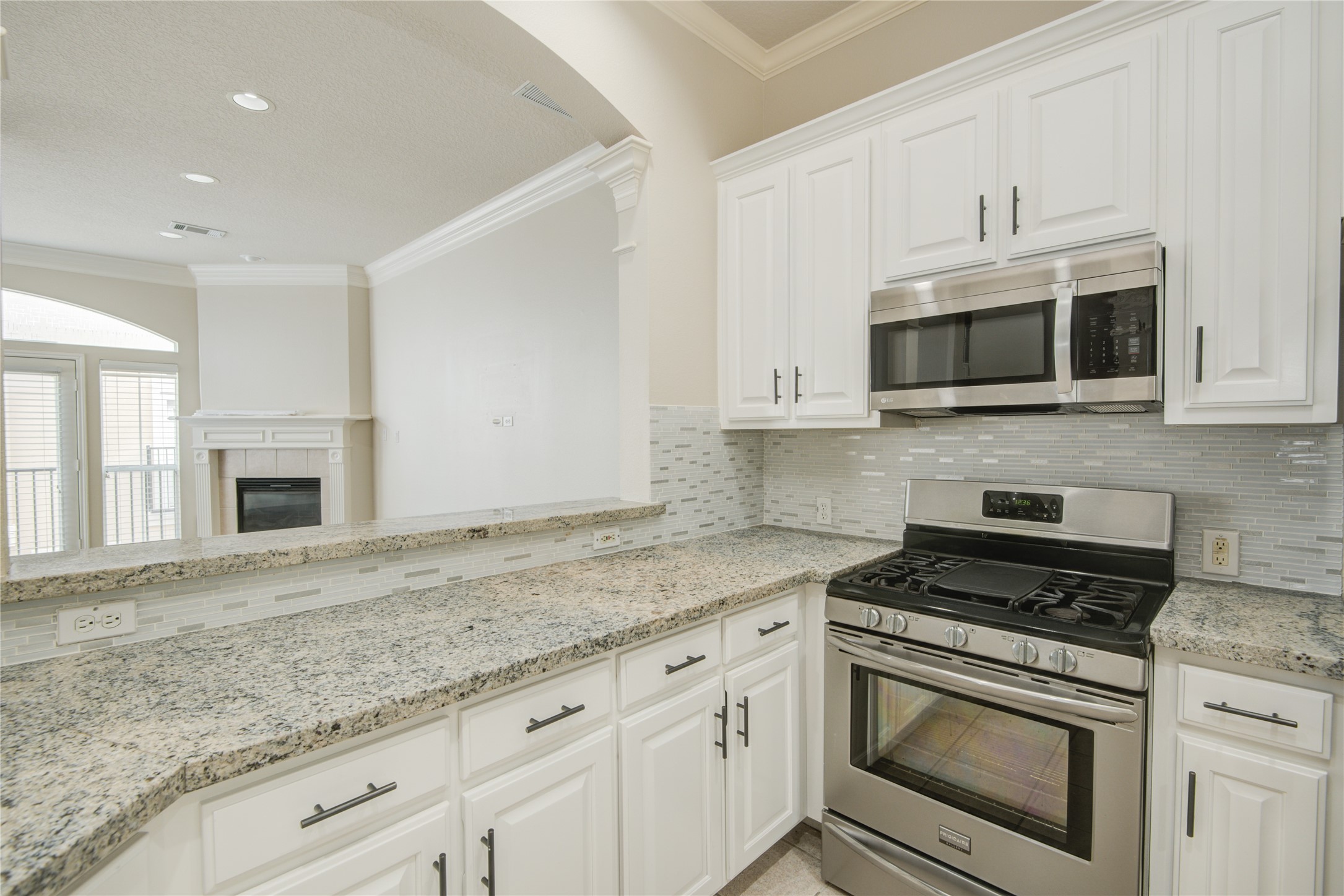 5417 Lillian Street Houston, TX 77007 - Photo 18 of 38