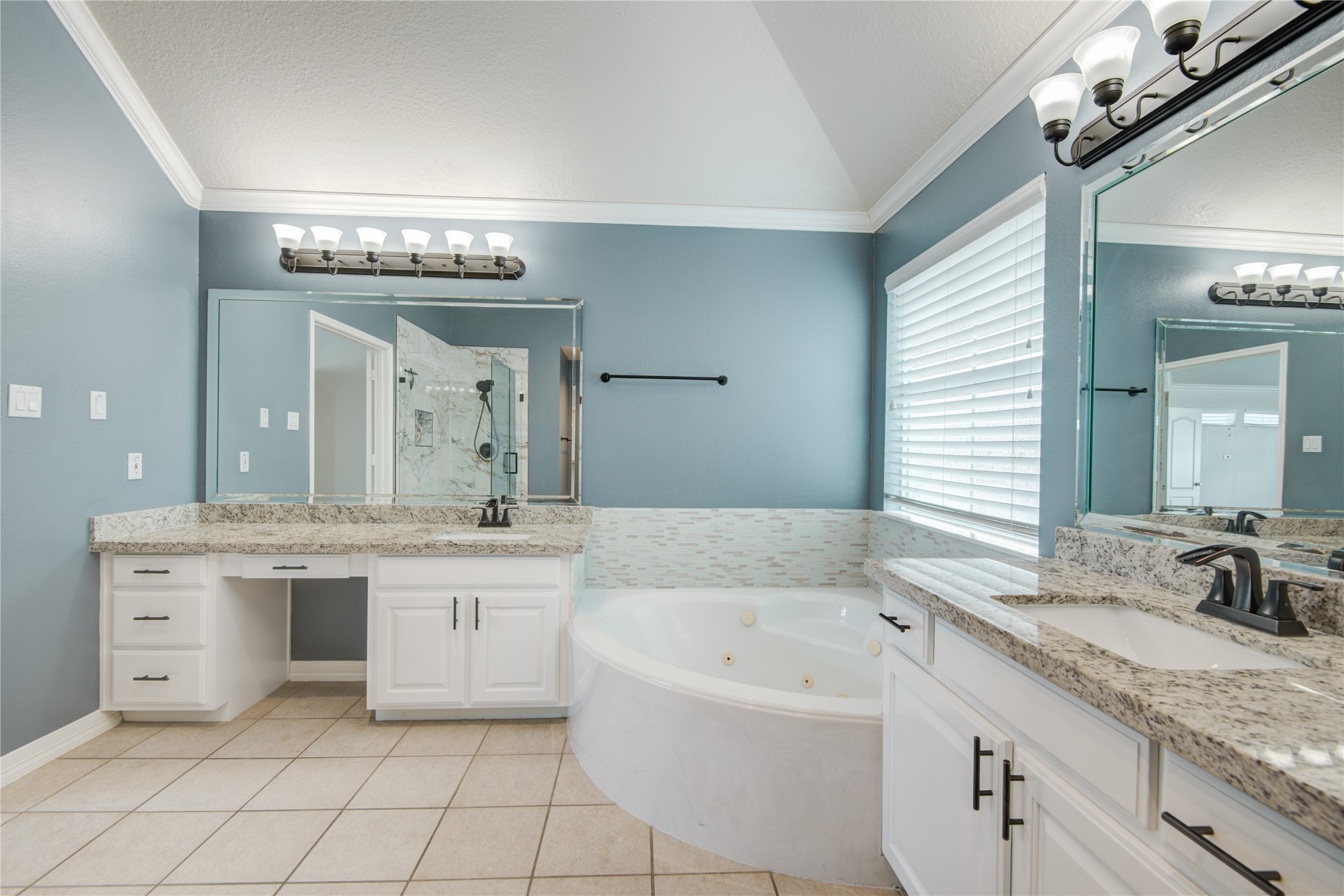 5417 Lillian Street Houston, TX 77007 - Photo 25 of 38