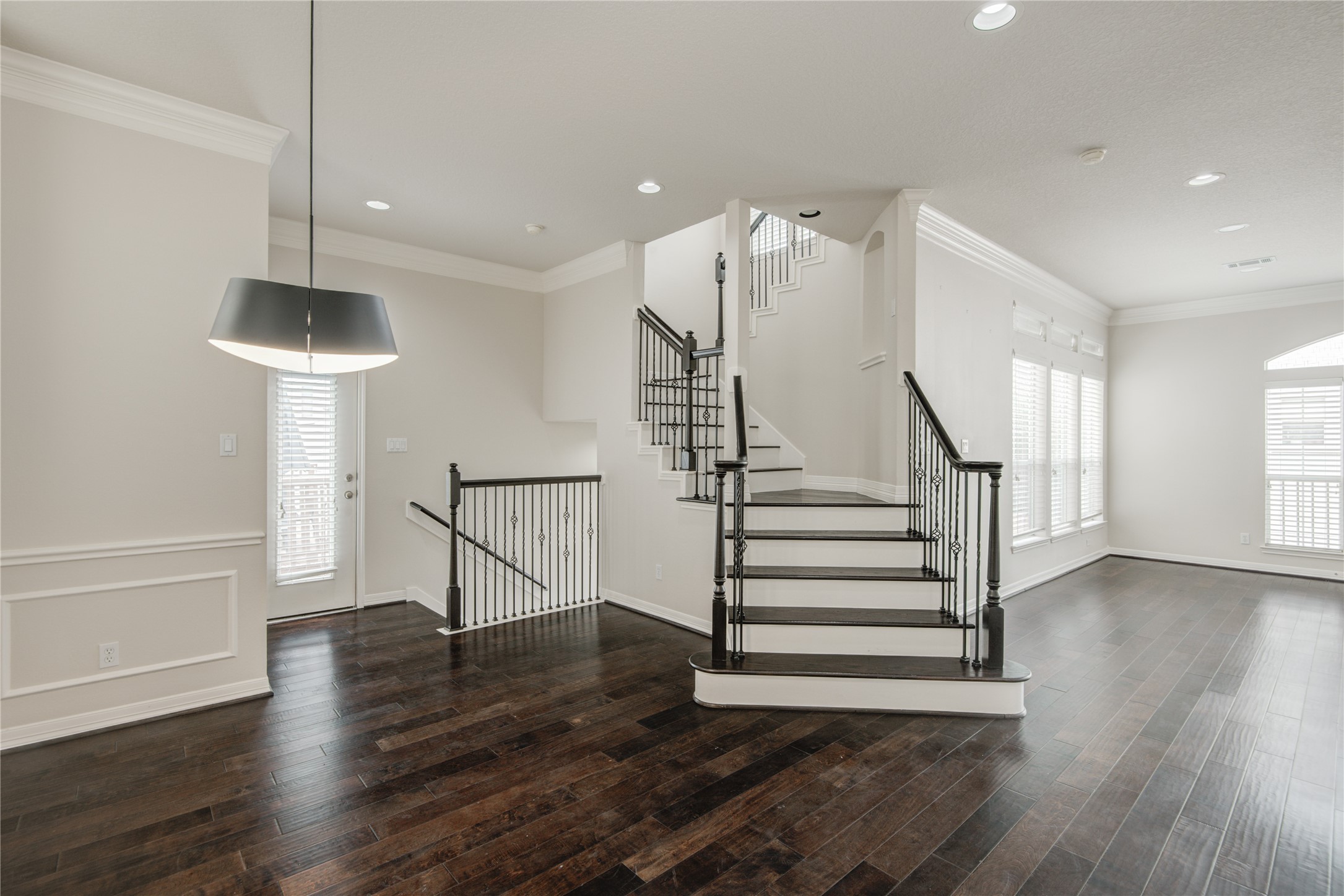 5417 Lillian Street Houston, TX 77007 - Photo 7 of 38 Dining