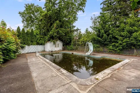 $399,000 | 66 Coeyman Avenue, Bloomfield, NJ 07003