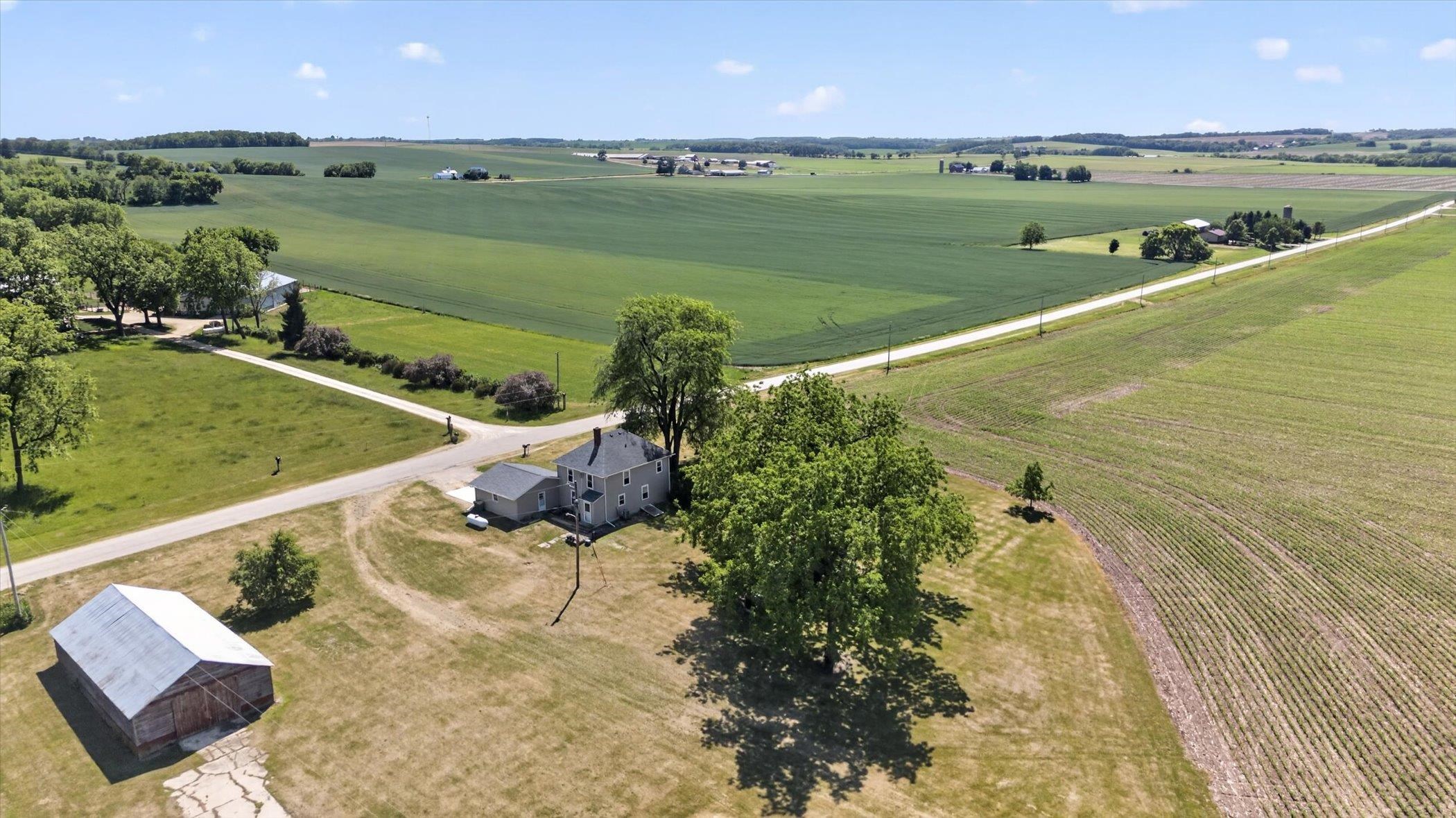 W1012 Spring Creek Road Brodhead, WI 53520 - Photo 36 of 42