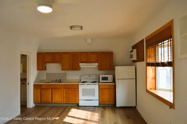 $1,450 | 202 Foxhall Avenue, Kingston, NY 12401