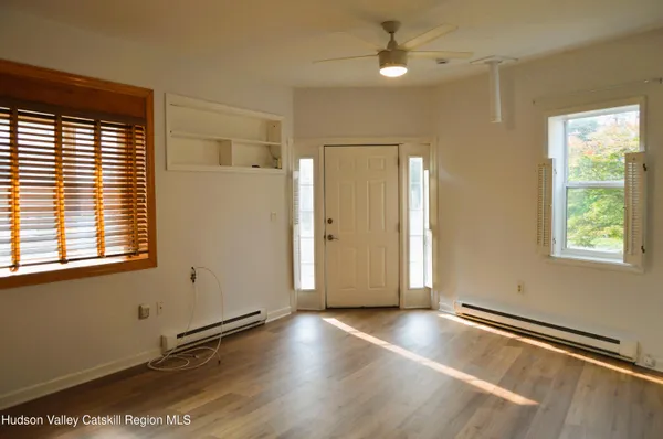 $1,450 | 202 Foxhall Avenue, Kingston, NY 12401