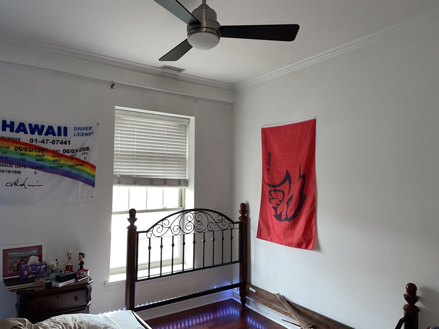36 South Ashland Avenue, Unit 501 Chicago, IL 60607 - Photo 10 of 12 a view of an entryway with a workspace