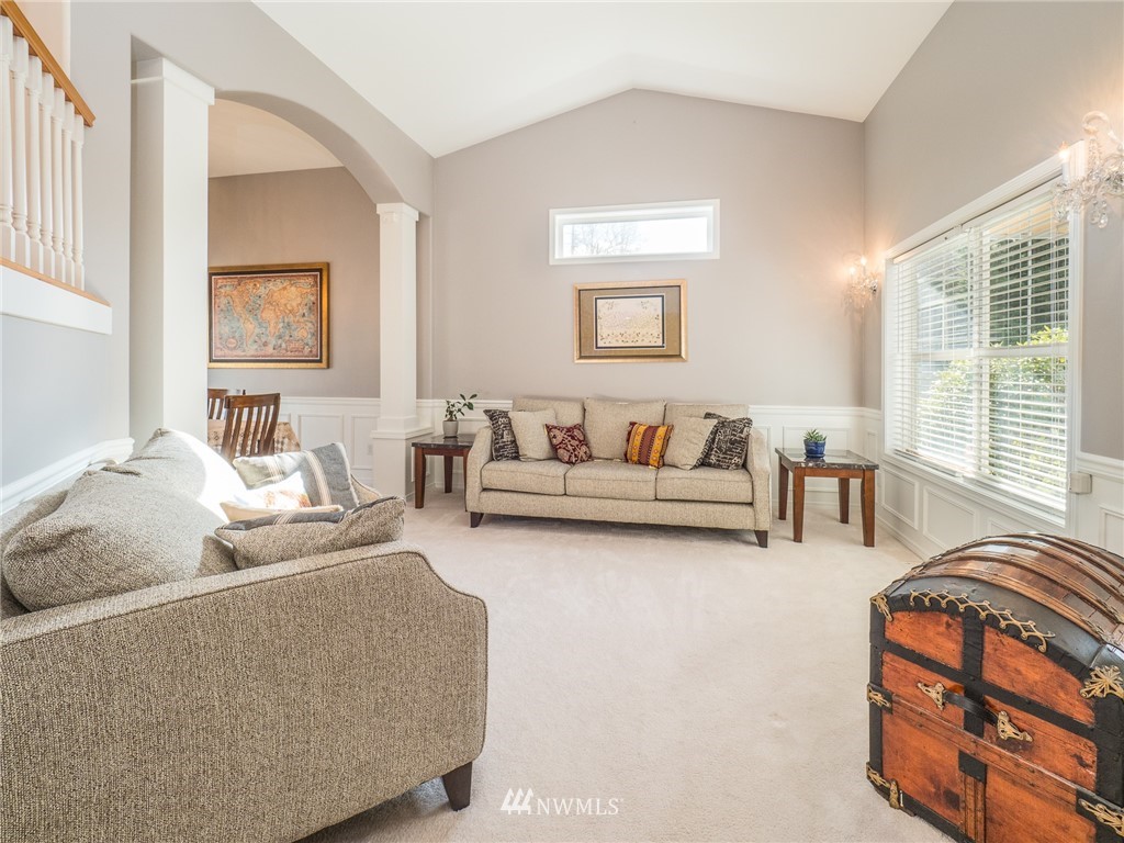 20423 4th Avenue Southeast Bothell, WA 98012 - Photo 4 of 40