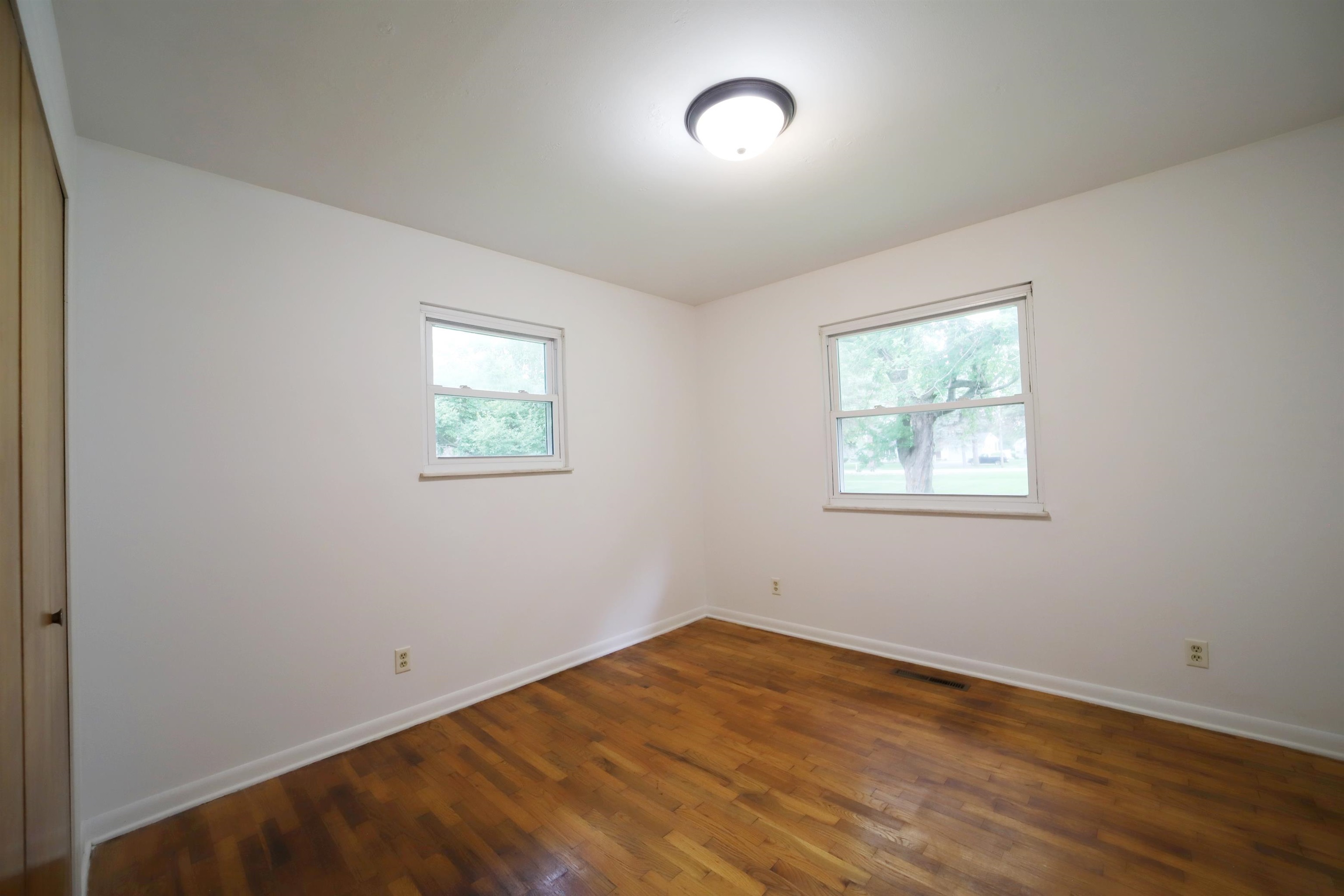 3192 Dillon Road Flushing, MI 48433 - Photo 14 of 28 50115092-13.JPG