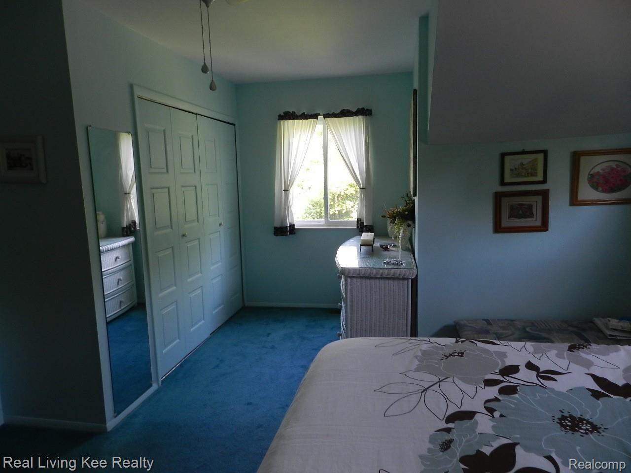 4138 Rohr Road Lake Orion, MI 48359 - Photo 27 of 51 DSCN4651.JPG