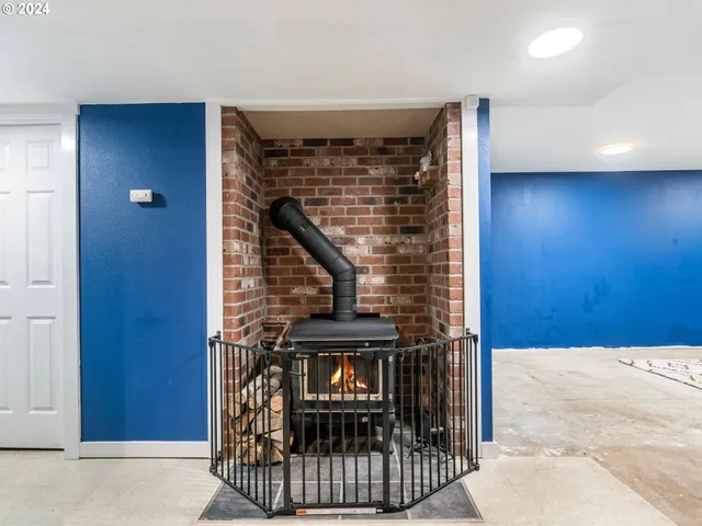 a view of a tree with a yard