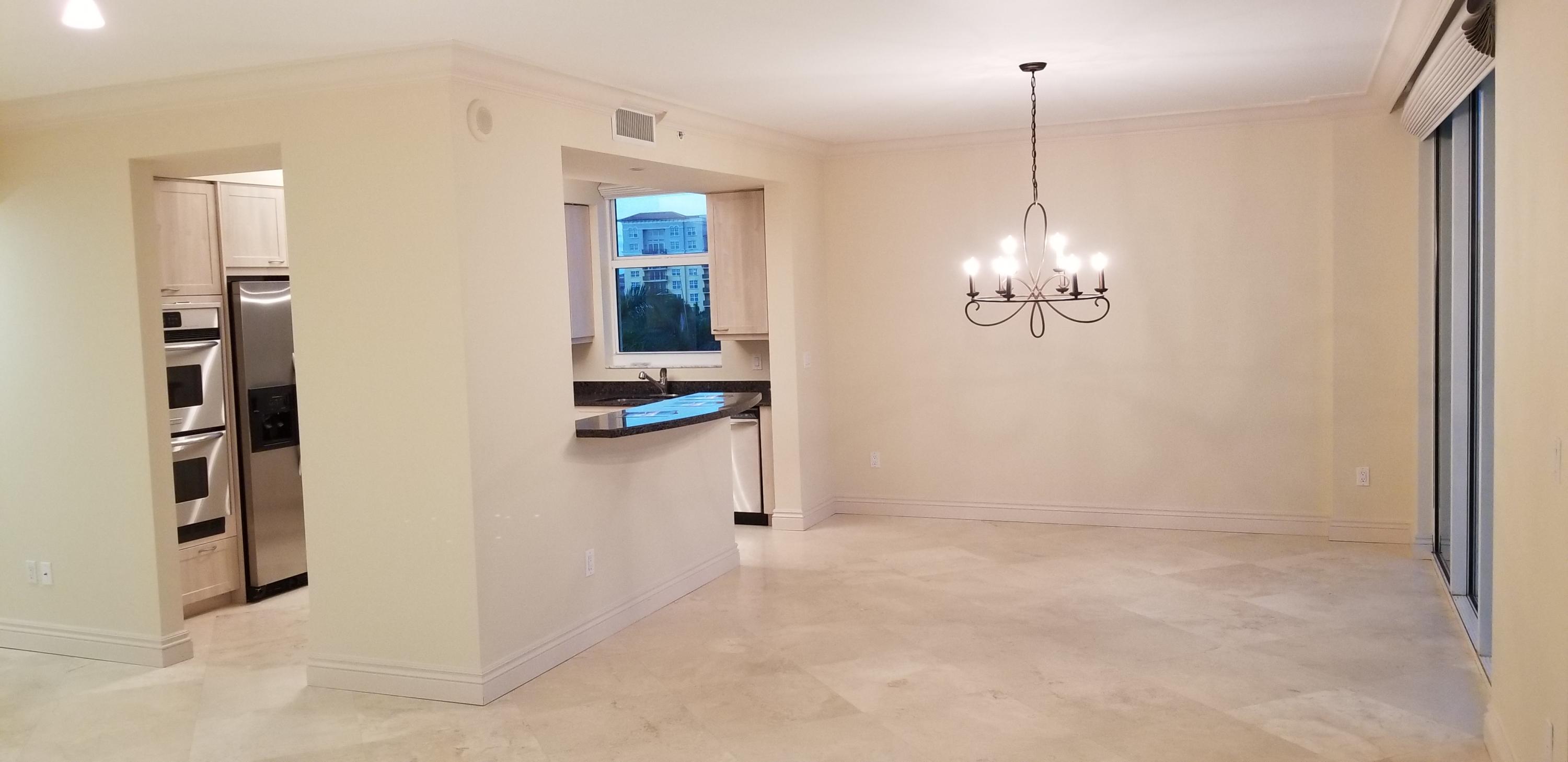 550 Southeast Mizner Boulevard, Unit B511 Boca Raton, FL 33432 - Photo 3 of 18 B511 kitchen