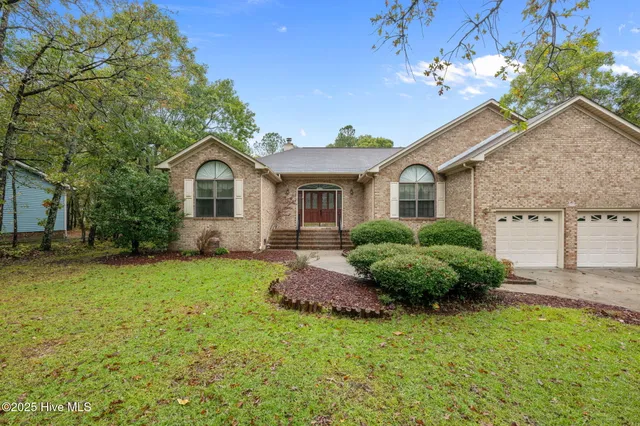 $352,500 | 6312 Albatross Drive, New Bern, NC 28560