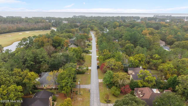 $352,500 | 6312 Albatross Drive, New Bern, NC 28560