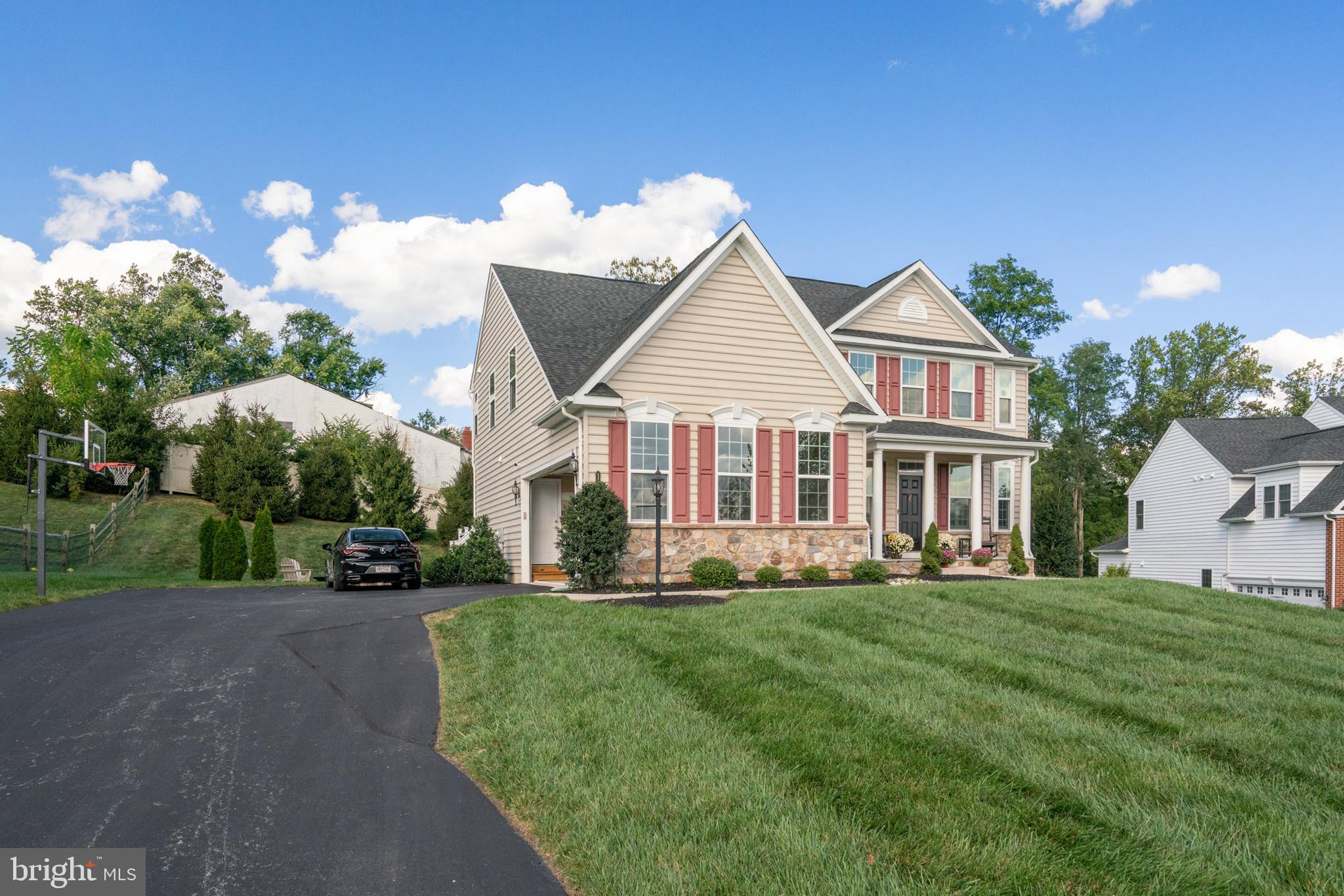 132 Pierce Lane Kennett Square, PA 19348 - Photo 3 of 48