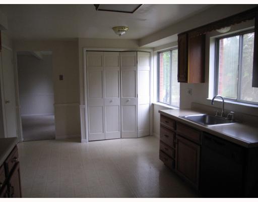 930 Bebout Road Venetia, PA 15367 - Photo 11 of 18 Kitchen.