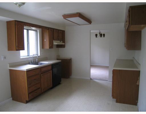 930 Bebout Road Venetia, PA 15367 - Photo 4 of 18 Kitchen.