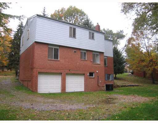 930 Bebout Road Venetia, PA 15367 - Photo 8 of 18 Exterior Back.