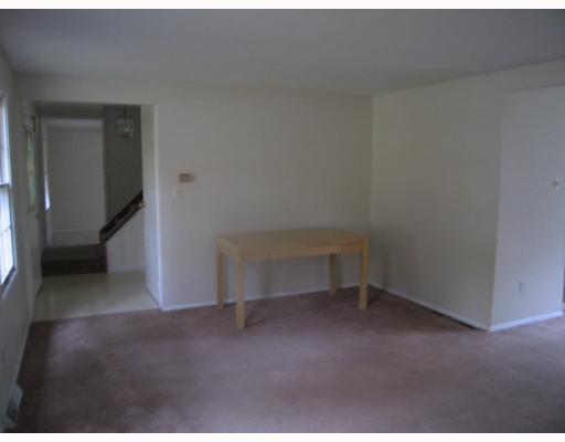 930 Bebout Road Venetia, PA 15367 - Photo 10 of 18 Living Room.