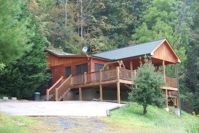 454 Shallowford Road Laurel Springs, NC 28644 - Photo 1 of 16 Gallery Image 1