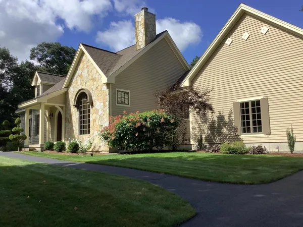 $1,095,000 | 10 Driftwood Trail, Wells, ME 04090