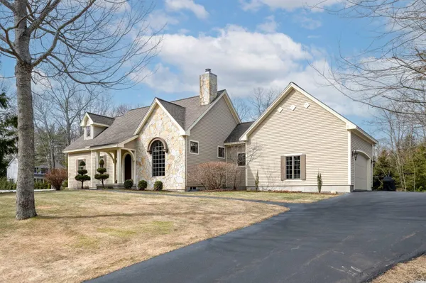 $1,095,000 | 10 Driftwood Trail, Wells, ME 04090