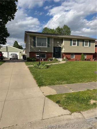 $294,900 | 1314 Sportsman Drive, Jeffersonville, IN 47130