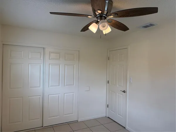 $1,250 | 824 South Lone Oak Drive, Unit B, Leesburg, FL 34748