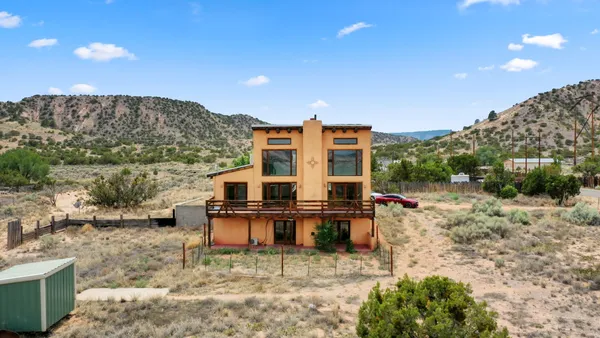 $379,000 | 10 New Mexico State Road, Unit 233, Medanales, NM 87548