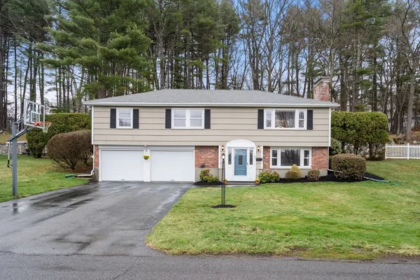 $712,000 | 43 Lanewood Avenue, Framingham, MA 01701