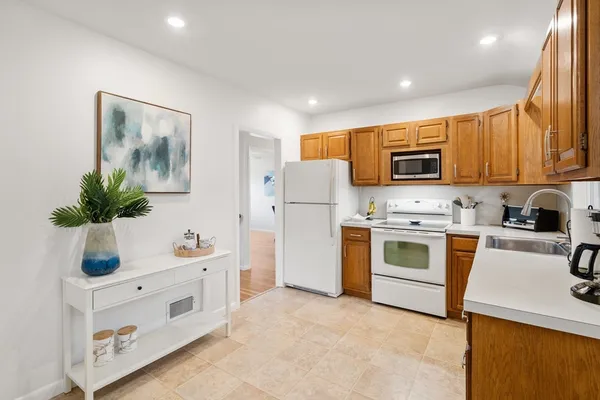 $712,000 | 43 Lanewood Avenue, Framingham, MA 01701