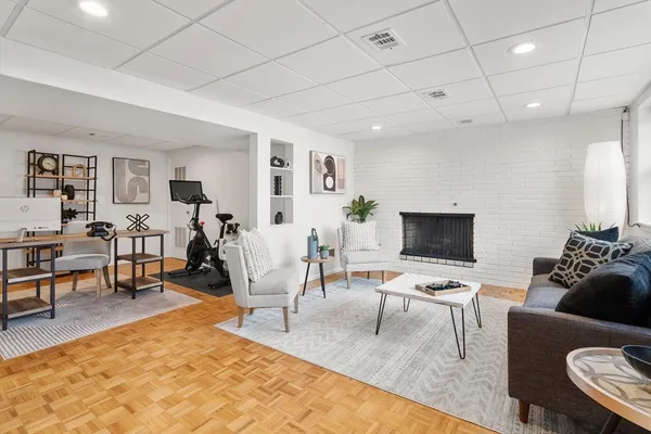 $712,000 | 43 Lanewood Avenue, Framingham, MA 01701