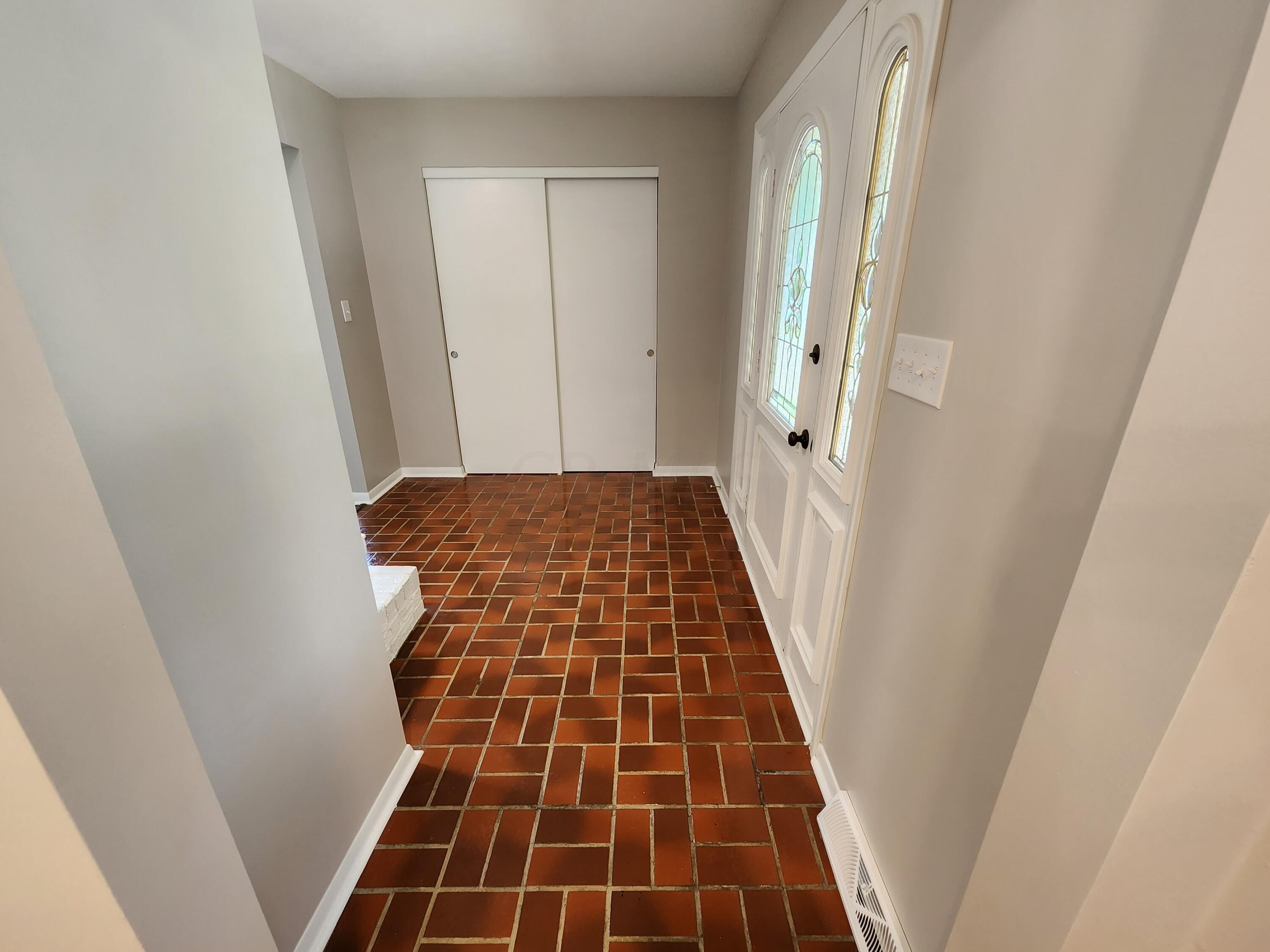 1092 Plum Ridge Columbus, OH 43213 - Photo 45 of 53 R1 (45)