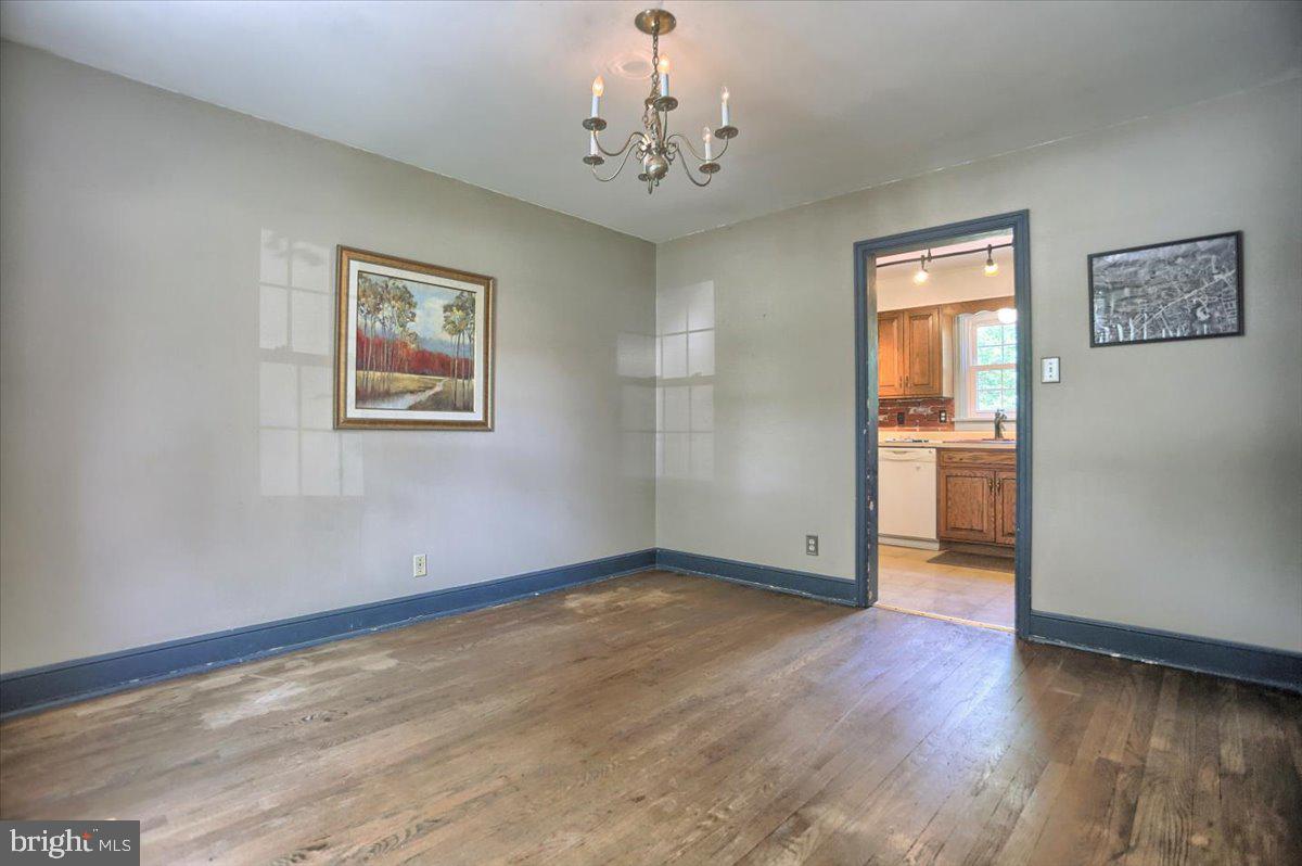 4124 Ridgeview Road Harrisburg, PA 17112 - Photo 7 of 39 Gallery Image 7